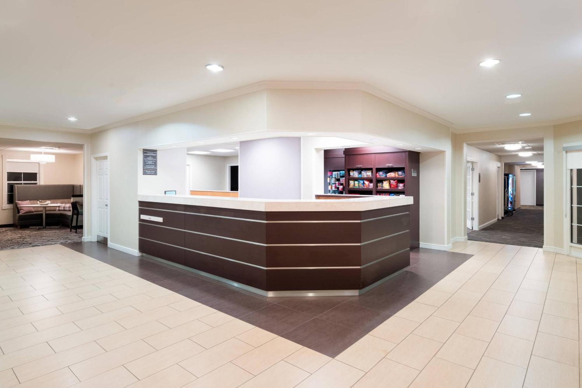 Residence Inn Саутингтон Экстерьер фото