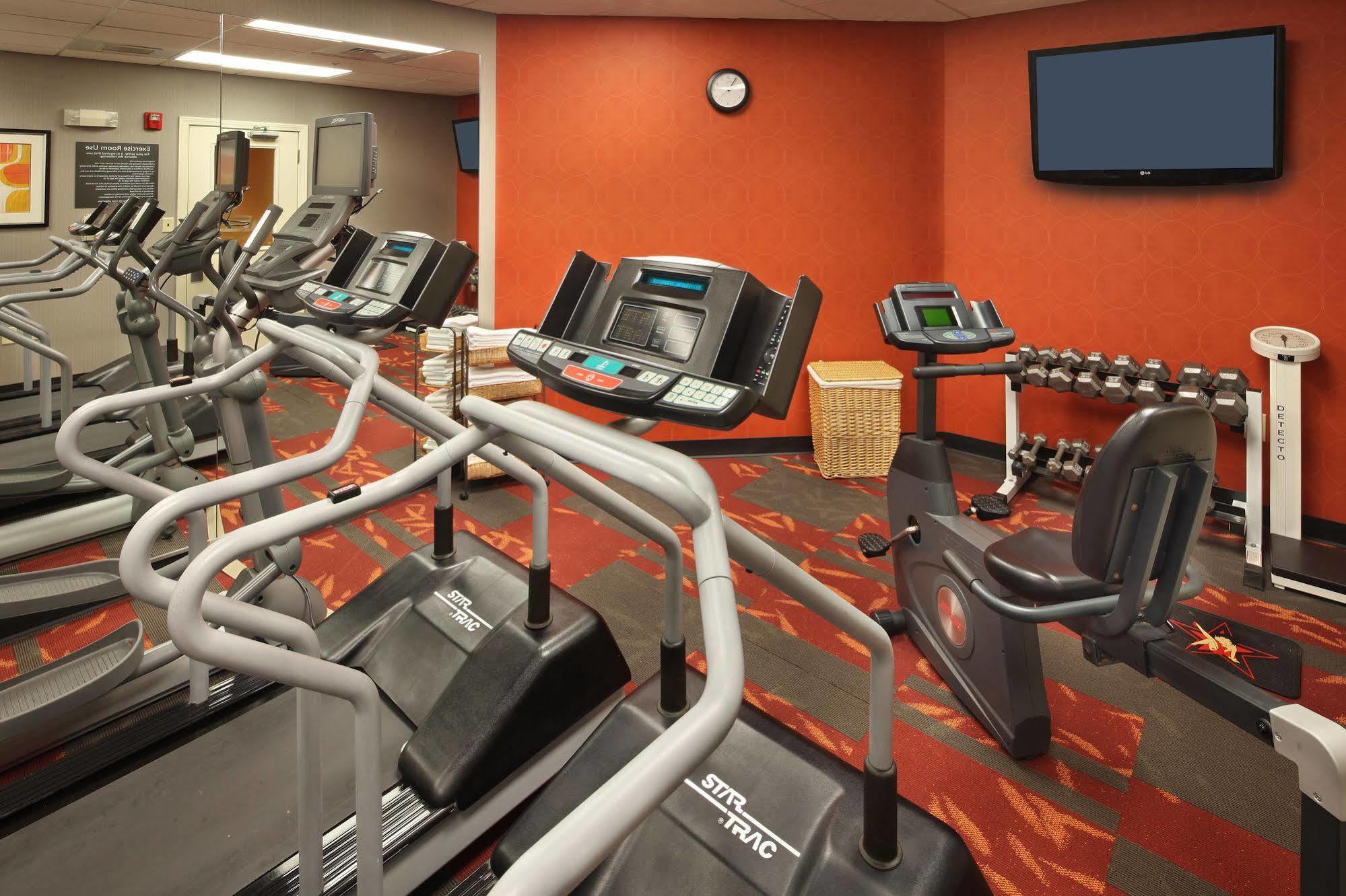 Residence Inn Саутингтон Экстерьер фото